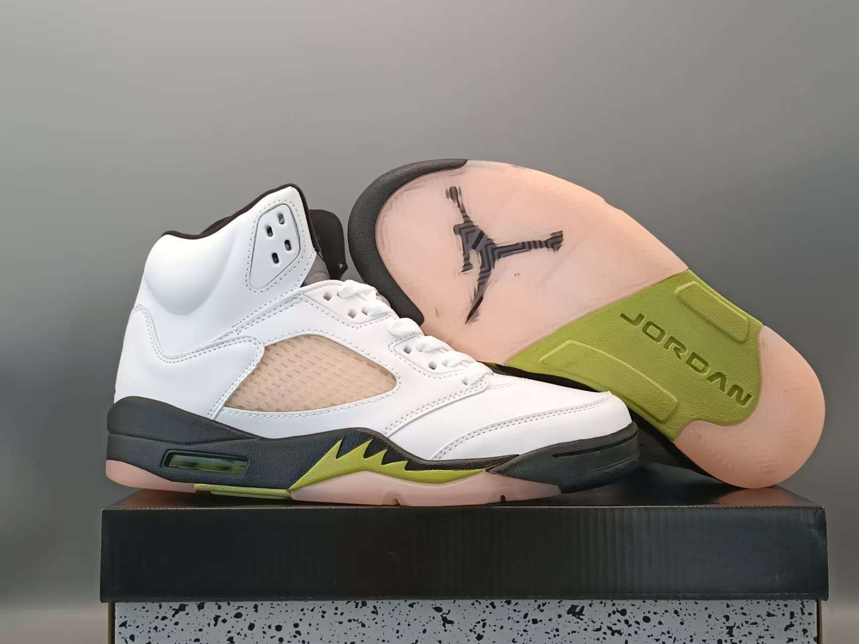 Women's Running Weapon Air Jordan 5 White/Pink Shoes 022